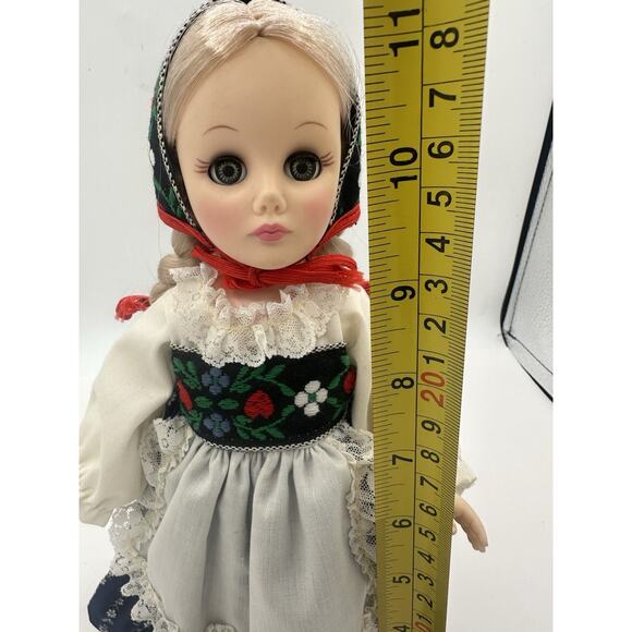 Vtg 1975 Effanbee 11" Heidi Collector Doll #1176 - Picture 7 of 7